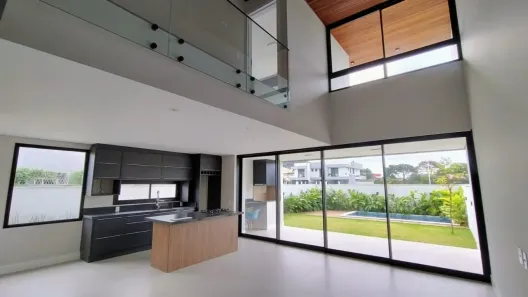 Casa com 3 Quartos para alugar, 265m² no Lagoa da Conceição, Florianópolis