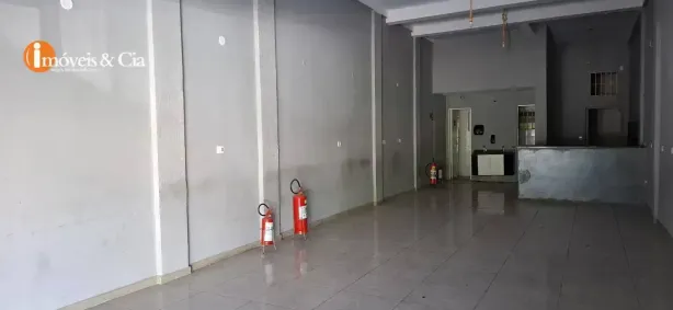 Ponto Comercial para alugar, 200m² no Vila Thais, Atibaia