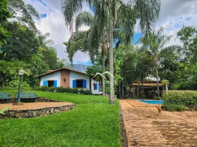 Casa com 4 Quartos à venda, 2570m² no Retiro Do Chale, Brumadinho