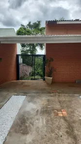 Casa com 3 Quartos para alugar, 350m² no Cidade Universitária, Campinas