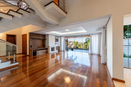 Casa com 4 Quartos à venda, 335m² no Vila Assunção, Porto Alegre