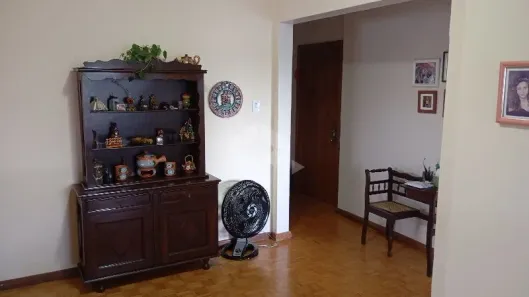 Apartamento com 2 Quartos para alugar, 96m² no Farroupilha, Porto Alegre