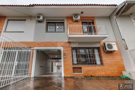 Casa com 3 Quartos para alugar, 245m² no Jardim Lindóia, Porto Alegre