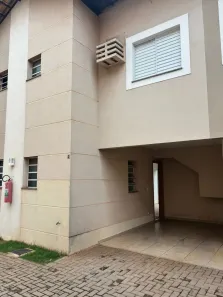 Sobrado com 2 Quartos para alugar, 90m² no Jardim Itatiaia, Campo Grande