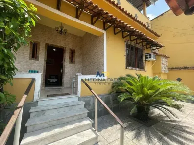 Casa com 3 Quartos à venda, 360m² no Trindade, São Gonçalo