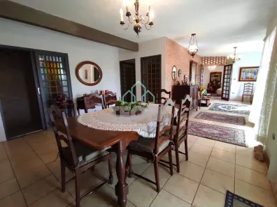Casa com 6 Quartos à venda, 500m² no Granjas Panorama, Taubaté