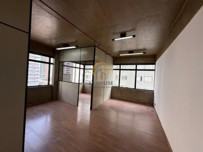 Sala Comercial à venda, 30m² no Parque Imperial, São Paulo