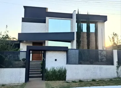 Casa de Condomínio com 3 Quartos para alugar, 380m² no Mirante do Fidalgo, Lagoa Santa