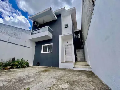 Casa com 3 Quartos para alugar, 143m² no Loteamento Villa Branca, Jacareí