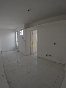 Casa com 2 Quartos para alugar, 60m² no Santa Terezinha, Belo Horizonte