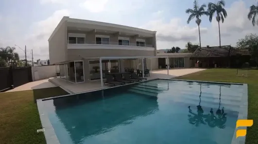 Casa com 9 Quartos à venda, 1000m² no Jardim Virgínia, Guarujá