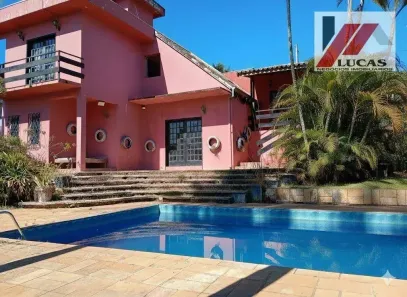 Fazenda/Sítio com 3 Quartos para alugar, 250m² no Jardim Santa Izabel, Cotia