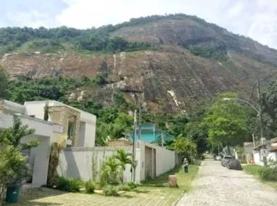 Lote/Terreno à venda, 730m² no Camorim, Rio de Janeiro