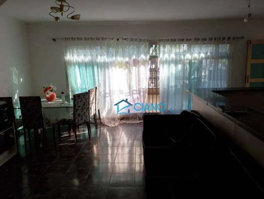 Casas para venda com :amenity e 242 m² em Vila Oratório na Zona Leste - São Paulo, SP - Viva Real