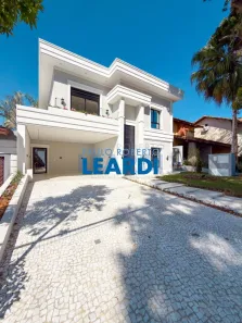Casa de Condomínio com 4 Quartos à venda, 265m² no Alphaville, Santana de Parnaíba