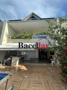 Casa de Condomínio com 3 Quartos à venda, 200m² no Recreio dos Bandeirantes, Rio de Janeiro