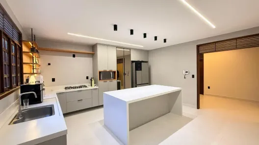 Casa com 4 Quartos à venda, 300m² no Capim Macio, Natal