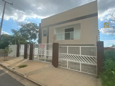 Casa com 4 Quartos para venda ou aluguel, 205m² no Santa Rosa, Cuiabá