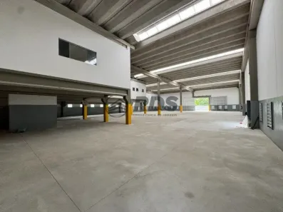 Galpão/Depósito/Armazém para alugar, 1746m² no Jardim Eliane, Cotia