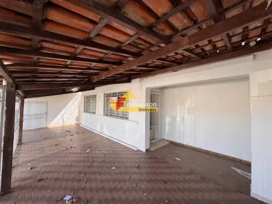 Imóvel Comercial com 4 Quartos para alugar, 200m² no Centro, Divinópolis