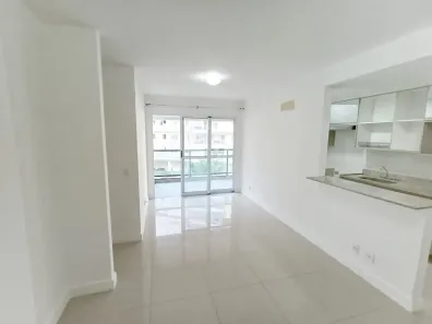 Apartamento com 2 Quartos para alugar, 71m² no Recreio dos Bandeirantes, Rio de Janeiro