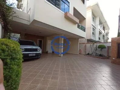 com 4 Quartos para alugar, 250m² no Embaré, Santos