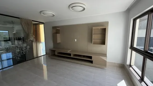 Casa de Condomínio com 4 Quartos para alugar, 434m² no Jardins Verona, Goiânia