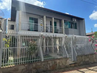Casa com 4 Quartos à venda, 280m² no Centro, Cambé
