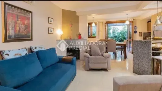 Casa com 4 Quartos à venda, 280m² no Chácara das Pedras, Porto Alegre