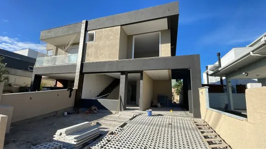 Casa com 4 Quartos à venda, 240m² no São João do Rio Vermelho, Florianópolis
