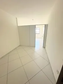 Ponto Comercial para alugar, 30m² no Centro, Macaé