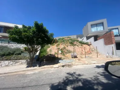 Lote/Terreno à venda, 730m² no Estância Silveira, Contagem