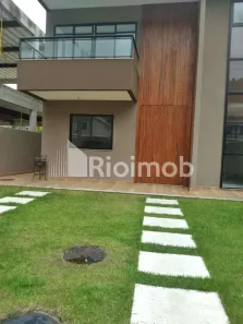 Casa de Condomínio com 3 Quartos à venda, 175m² no Vargem Pequena, Rio de Janeiro