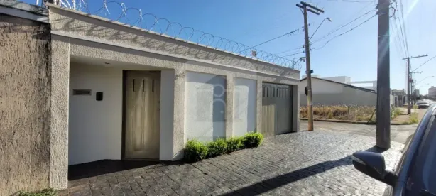Casa com 3 Quartos à venda, 194m² no Custódio Pereira, Uberlândia