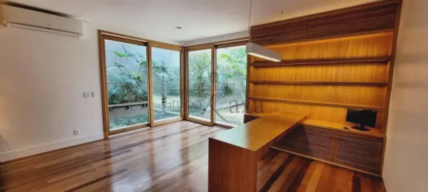 Sobrado com 4 Quartos à venda, 650m² no Jardim Luzitânia, São Paulo