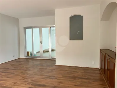 Sobrado com 4 Quartos à venda, 249m² no Vila Madalena, São Paulo