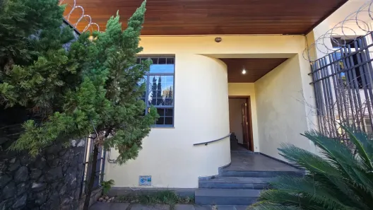 Sobrado com 3 Quartos à venda, 350m² no Vila Trujillo, Sorocaba