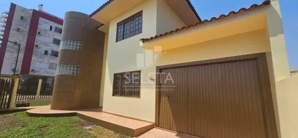 Sobrado com 2 Quartos para alugar, 200m² no Centro, Cascavel