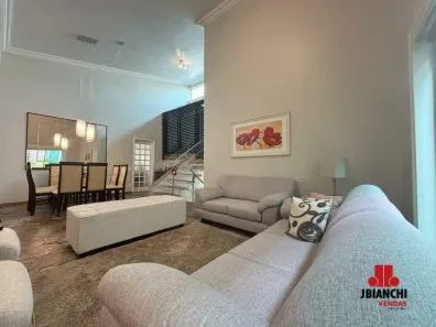 Casa com 3 Quartos à venda, 283m² no Vila Nova Socorro, Mogi das Cruzes