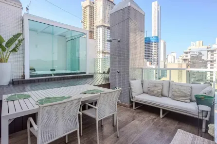 Sala Comercial com 4 Quartos à venda, 241m² no Centro, Balneário Camboriú