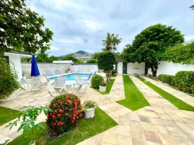Casa de Condomínio com 5 Quartos para alugar, 550m² no Barra da Tijuca, Rio de Janeiro