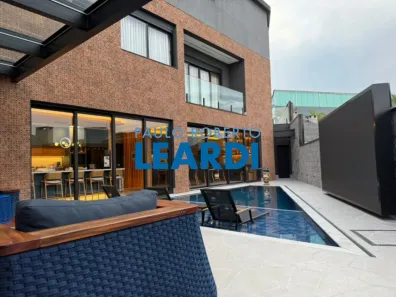 Casa de Condomínio com 4 Quartos para venda ou aluguel, 788m² no Arujá 5, Arujá