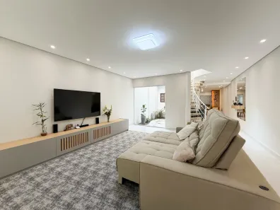 Sobrado com 3 Quartos à venda, 220m² no Parque das Nações, Santo André