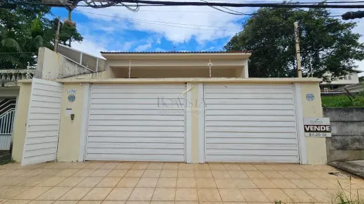 Casa com 3 Quartos à venda, 300m² no Vila Santista, Atibaia