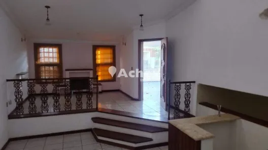 Casa com 4 Quartos para alugar, 180m² no Jardim Santa Genebra, Campinas
