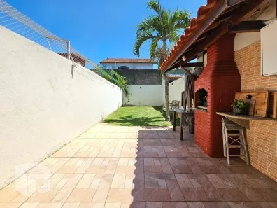 Casa com 2 Quartos à venda, 77m² no Mirante da Lagoa, Macaé