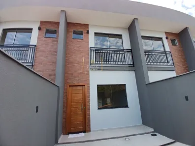 Sobrado com 2 Quartos à venda, 74m² no Comasa, Joinville