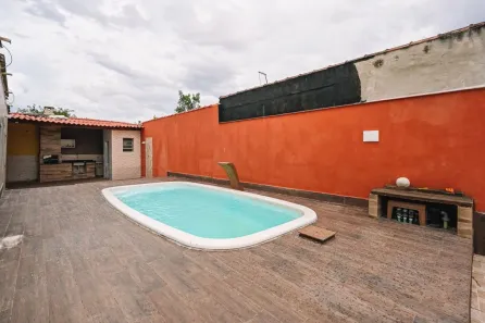 Casa com 2 Quartos à venda, 180m² no Centro, Peruíbe