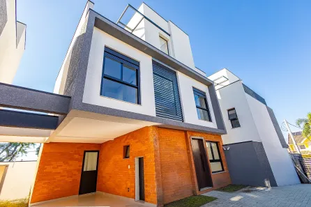 Casa com 3 Quartos à venda, 157m² no Água Verde, Curitiba