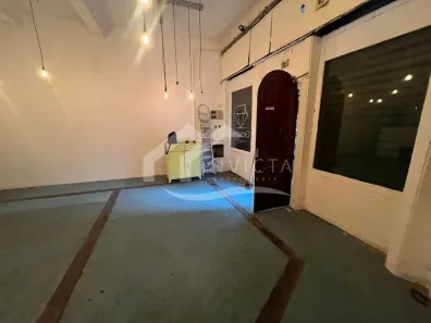 Prédio Residencial com 8 Quartos à venda, 240m² no Copacabana, Rio de Janeiro